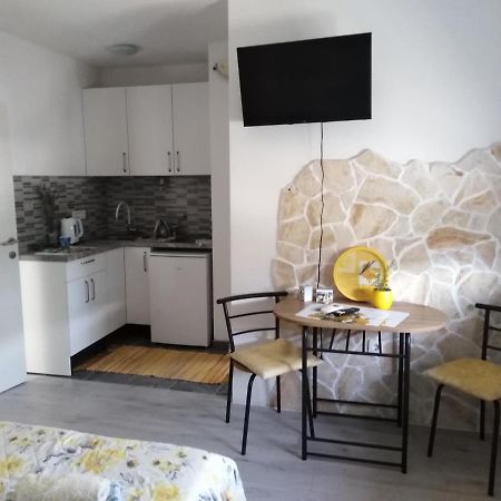 3D Studio Apartment คาชเตลา ภายนอก รูปภาพ