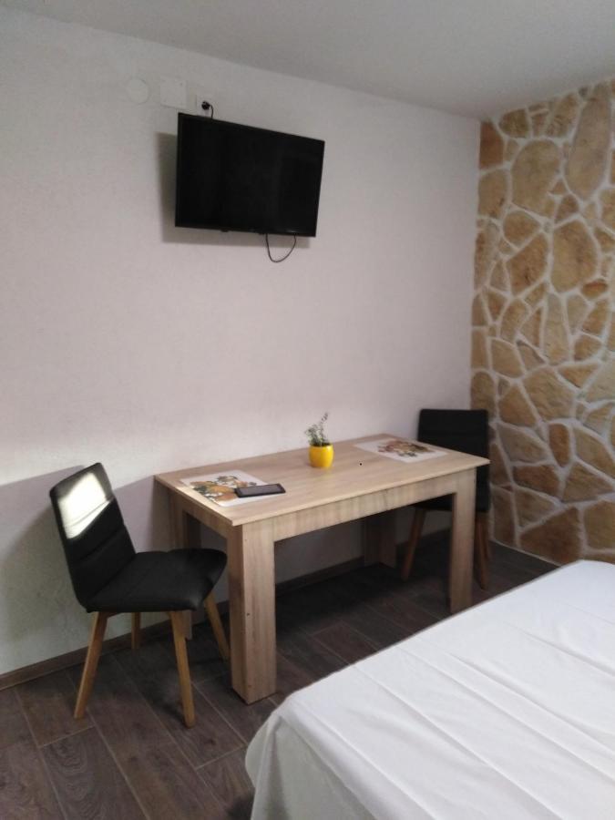 3D Studio Apartment คาชเตลา ภายนอก รูปภาพ