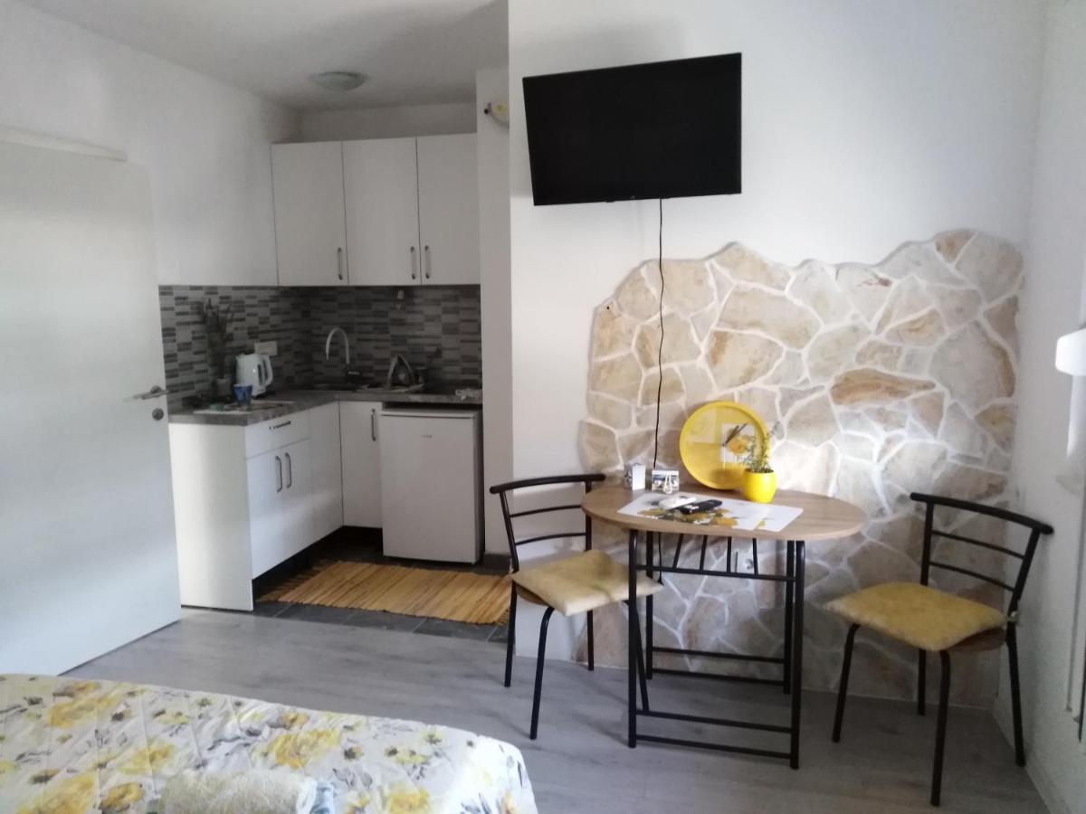 3D Studio Apartment คาชเตลา ภายนอก รูปภาพ